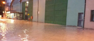 Alluvione in azienda chimica